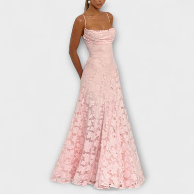 Elegancka koronkowa sukienka maxi w kwiaty