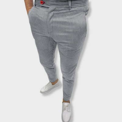 Spodnie casualowe w slim fit