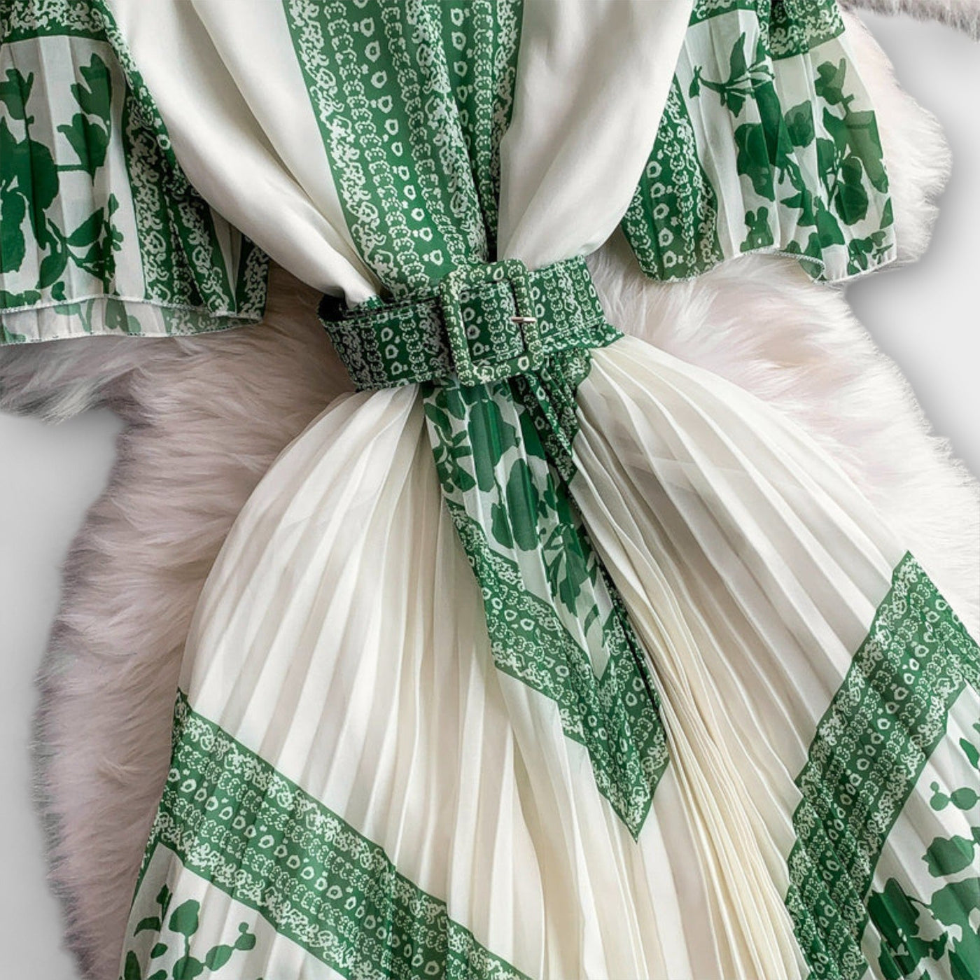 Sukienka inspirowana stylem vintage