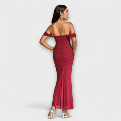 Sukienka bodycon z marszczeniami na ramionach