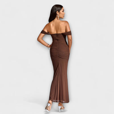 Sukienka bodycon z marszczeniami na ramionach