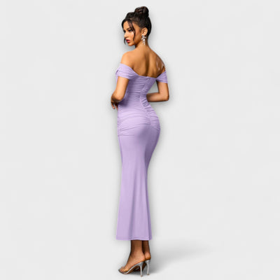 Sukienka bodycon z marszczeniami na ramionach