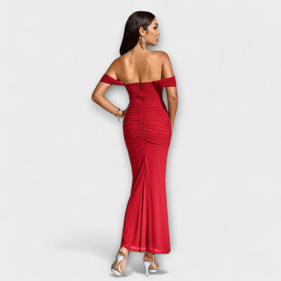 Sukienka bodycon z marszczeniami na ramionach