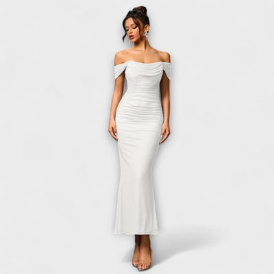 Sukienka bodycon z marszczeniami na ramionach