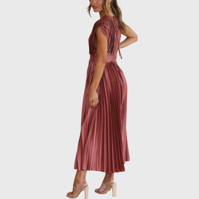 Elegancka plisowana sukienka