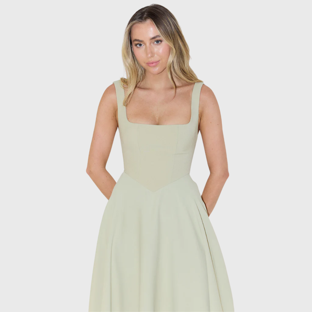 Elegancka sukienka bez rękawów