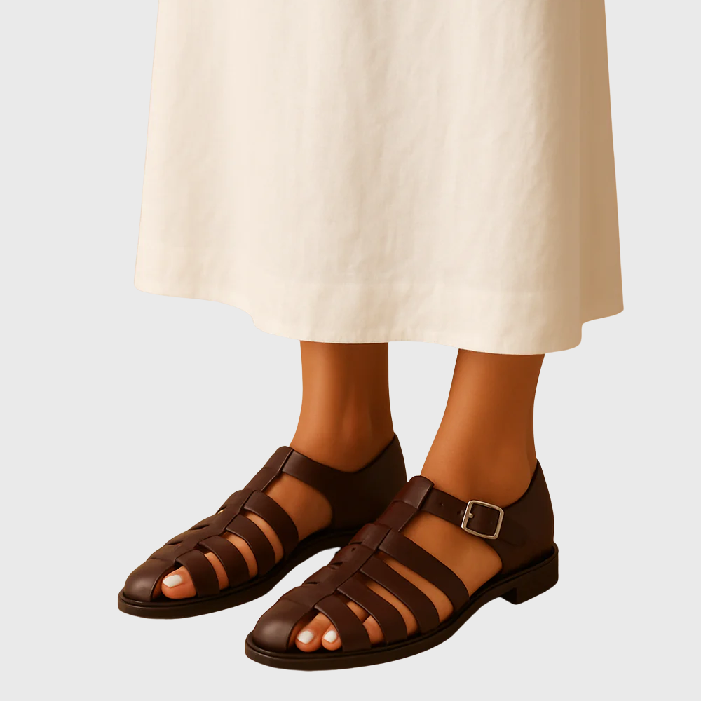 Zamknięte sandały z elegancką klamrą
